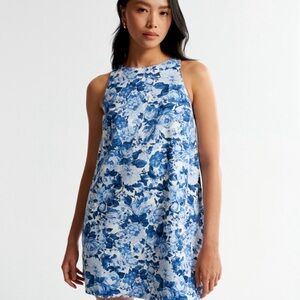 Floral Blue and White Sleeveless Dress